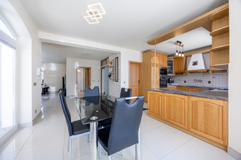 Prodej domu 229 m², Studeněves