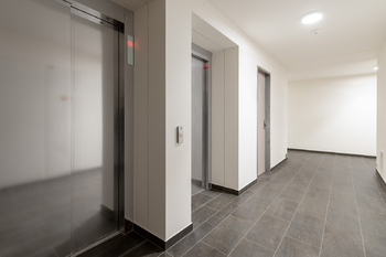 Pronájem kancelářských prostor 31 m², Praha 9 - Hloubětín