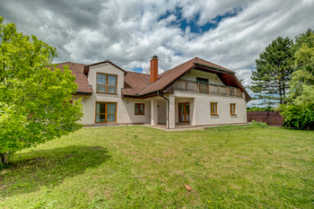 Prodej domu 376 m², Hřebeč