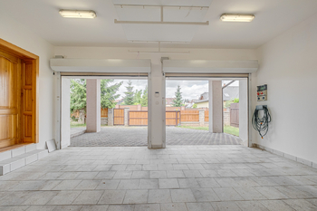 Prodej domu 376 m², Hřebeč