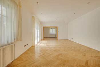 Prodej domu 376 m², Hřebeč