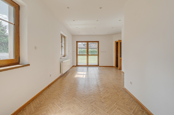 Prodej domu 376 m², Hřebeč