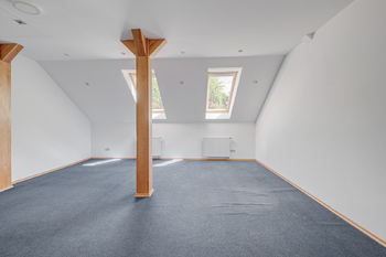 Prodej domu 376 m², Hřebeč