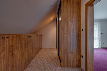 Prodej domu 376 m², Hřebeč