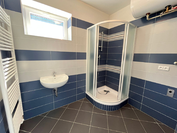 Pronájem výrobních prostor 273 m², Vsetín