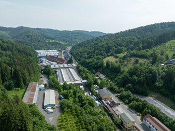 Pronájem výrobních prostor 273 m², Vsetín