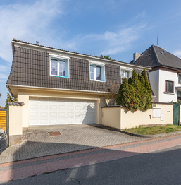 Prodej domu 445 m², Praha 5 - Stodůlky