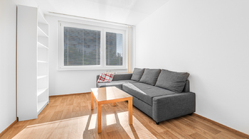 Obývací pokoj - Pronájem bytu 2+kk v osobním vlastnictví 43 m², Praha 5 - Stodůlky