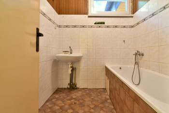 koupelna - Pronájem domu 229 m², Česká Skalice