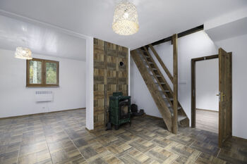 Prodej kancelářských prostor 115 m², Bílá