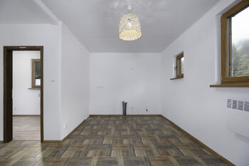 Prodej kancelářských prostor 115 m², Bílá