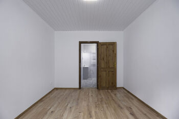Prodej kancelářských prostor 115 m², Bílá