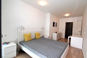 Pronájem bytu 2+kk v osobním vlastnictví 64 m², Praha 8 - Kobylisy