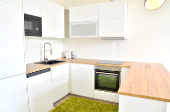 Pronájem bytu 2+kk v osobním vlastnictví 57 m², Praha 5 - Smíchov
