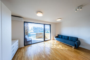 Prodej bytu 1+kk v osobním vlastnictví 40 m², Praha 8 - Libeň
