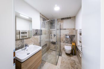 Prodej bytu 1+kk v osobním vlastnictví 40 m², Praha 8 - Libeň