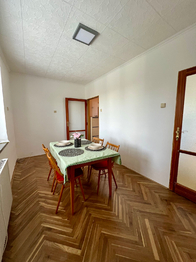 pokoj- jídelna  - Prodej bytu 3+1 v osobním vlastnictví 74 m², Slatiňany