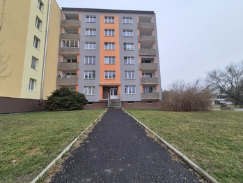 Pronájem bytu 1+kk v osobním vlastnictví 422 m², Louny