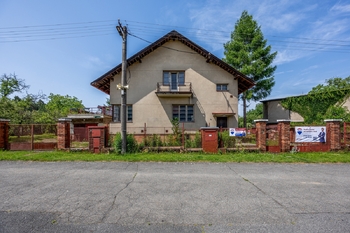 Prodej domu 220 m², Horní Bezděkov