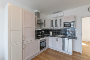 Pronájem bytu 2+kk v osobním vlastnictví 55 m², Praha 7 - Holešovice