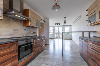 Prodej bytu 3+kk v osobním vlastnictví 78 m², Praha 10 - Vršovice