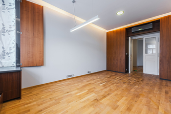 Kancelář - Pronájem kancelářských prostor 195 m², Praha 1 - Staré Město