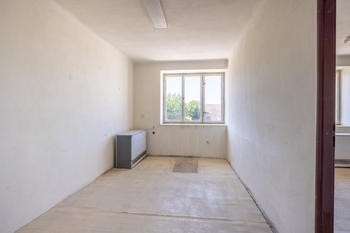 Prodej zemědělského objektu 308 m², Kladruby