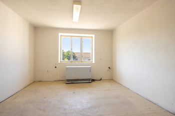 Prodej zemědělského objektu 308 m², Kladruby
