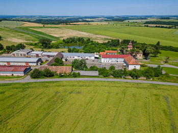 Prodej zemědělského objektu 308 m², Kladruby