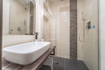Pronájem bytu 2+kk v osobním vlastnictví 42 m², Praha 8 - Bohnice
