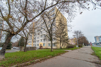 Pronájem bytu 2+kk v osobním vlastnictví 42 m², Praha 8 - Bohnice