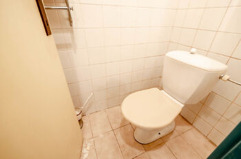 Pronájem skladovacích prostor 63 m², Praha 4 - Nusle