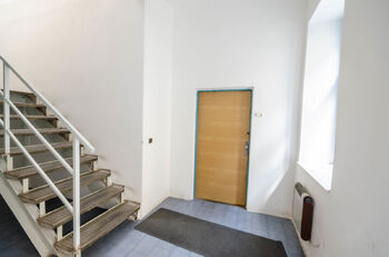 Pronájem skladovacích prostor 63 m², Praha 4 - Nusle