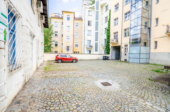Pronájem skladovacích prostor 63 m², Praha 4 - Nusle