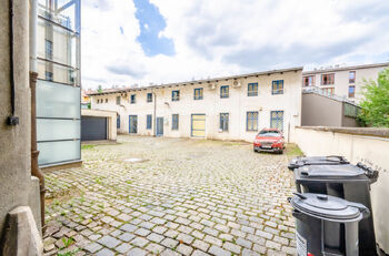 Pronájem skladovacích prostor 63 m², Praha 4 - Nusle