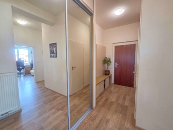 předsíň - Pronájem bytu 3+kk v osobním vlastnictví 103 m², České Budějovice