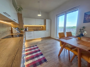kuchyňský kout - Pronájem bytu 3+kk v osobním vlastnictví 103 m², České Budějovice 