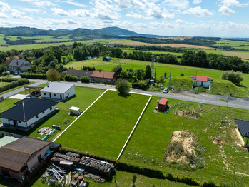 Prodej pozemku 844 m², Police