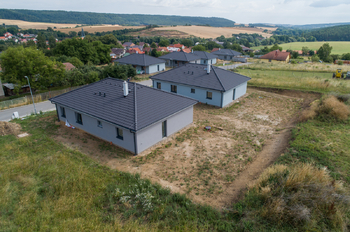 Pohled na pozemky - Prodej domu 121 m², Srbeč