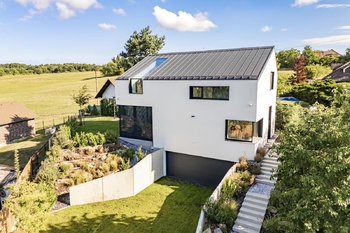 Prodej domu 200 m², Kostelec u Křížků