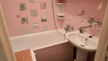 Koupelna - Prodej bytu 2+1 v osobním vlastnictví 57 m², Brno
