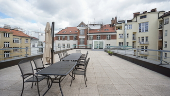 terasa  - Pronájem kancelářských prostor 22 m², Praha 2 - Vinohrady