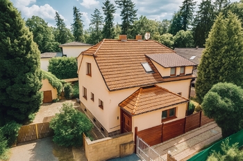 Prodej domu 184 m², Průhonice