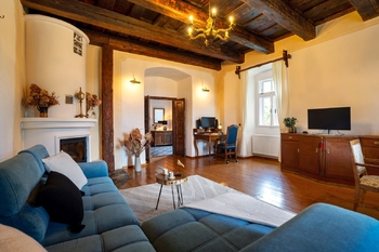 Prodej domu 358 m², Včelákov