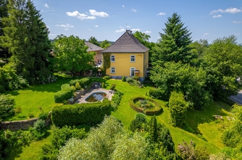 Prodej domu 358 m², Včelákov
