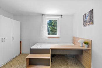 2.NP pokoj 1 - Prodej domu 254 m², Zdiby