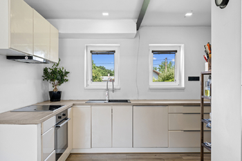 Prodej domu 254 m², Zdiby
