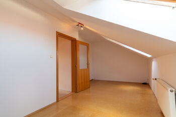 Pronájem domu 110 m², Praha 9 - Újezd nad Lesy