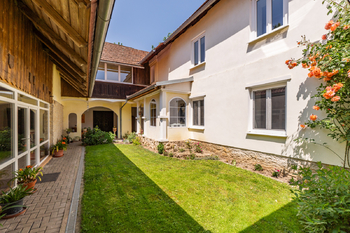 Prodej domu 1200 m², Sloupnice