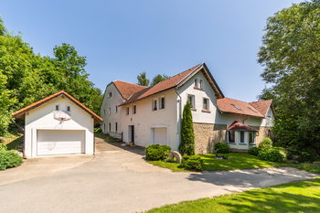 Prodej domu 1200 m², Sloupnice